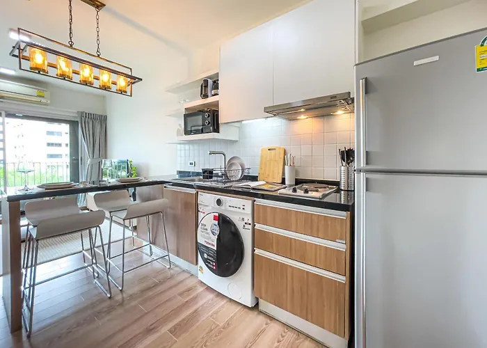 Prime Sukhumvit Living - Bts Phrom Phong - Ultra Fast Wifi Bangkok