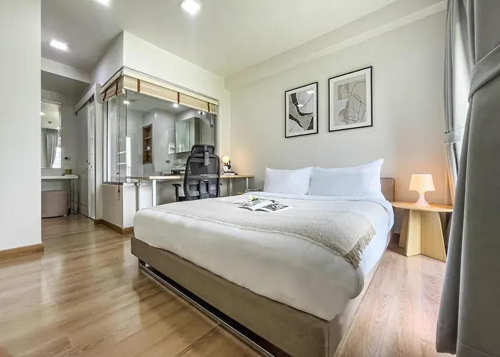 Prime Sukhumvit Living - Bts Phrom Phong - Ultra Fast Wifi Ferienhaus